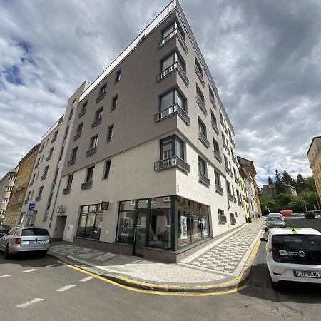 Seven Days Smichov Apartment Прага Екстериор снимка